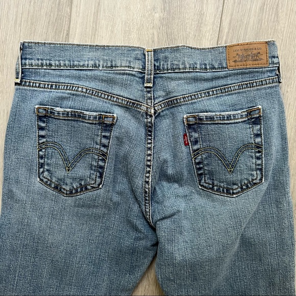 Levi’s 515 Bootcut Jeans - Picture 4 of 11